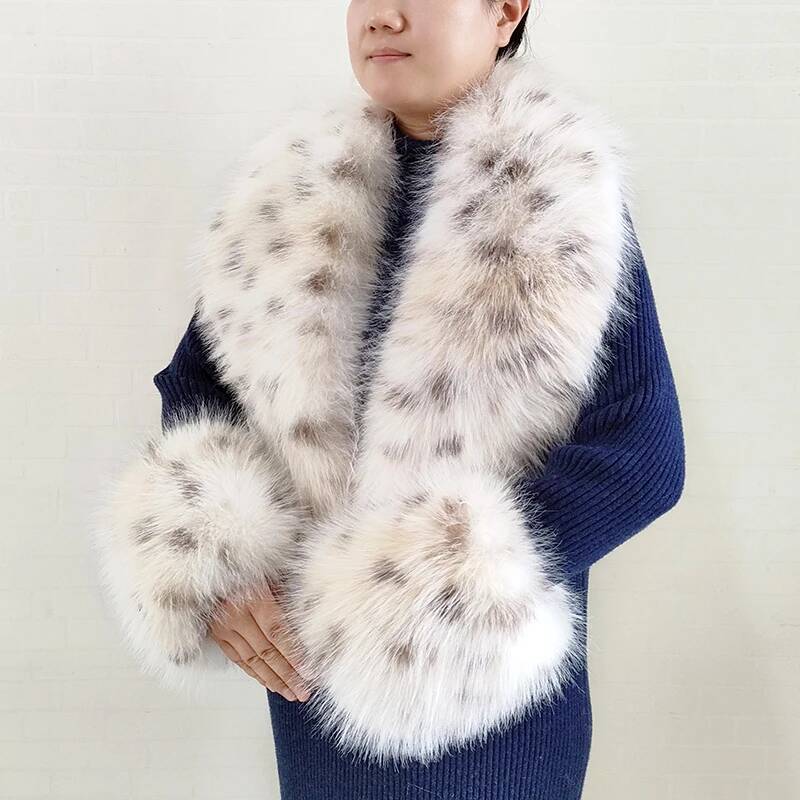Winter Clothing Online - ผ้าพันคอขนเฟอร์เทียมลายสุนัขจิ้งจอกสำหรับผู้หญิงไซส์ใหญ่ แจ็คเก็ตฤดูหนาว ผ้าคลุมไหล่ขนฟูอุ่นๆ แฟชั่น ชุดปกและปลายแขนเสื้อขนเฟอร์เทียม ผ้าพันคอขนฟูสำหรับผู้หญิง